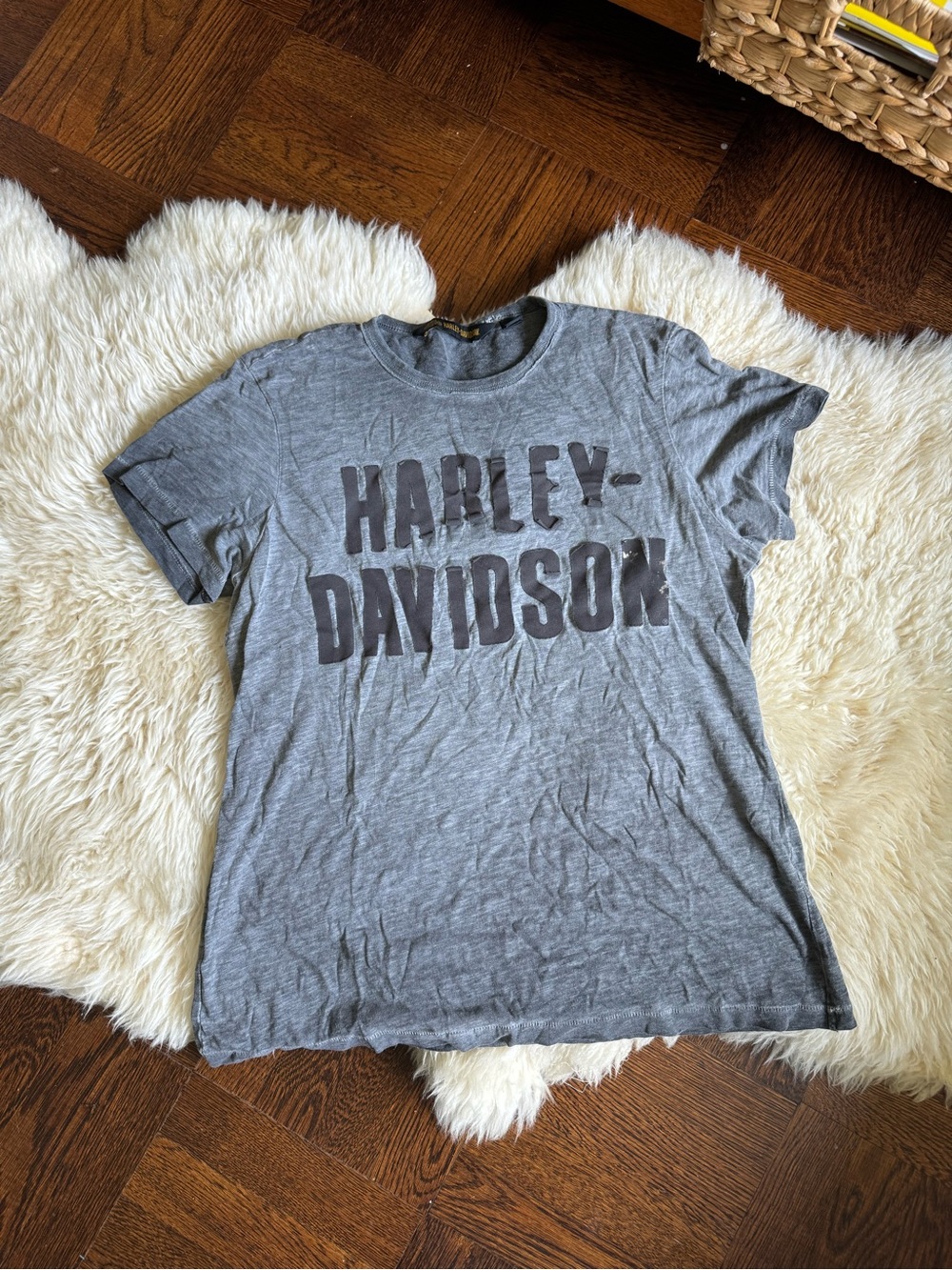 Distressed Harley-Davidson Heather Gray Short Sleeve Logo Tee Womens